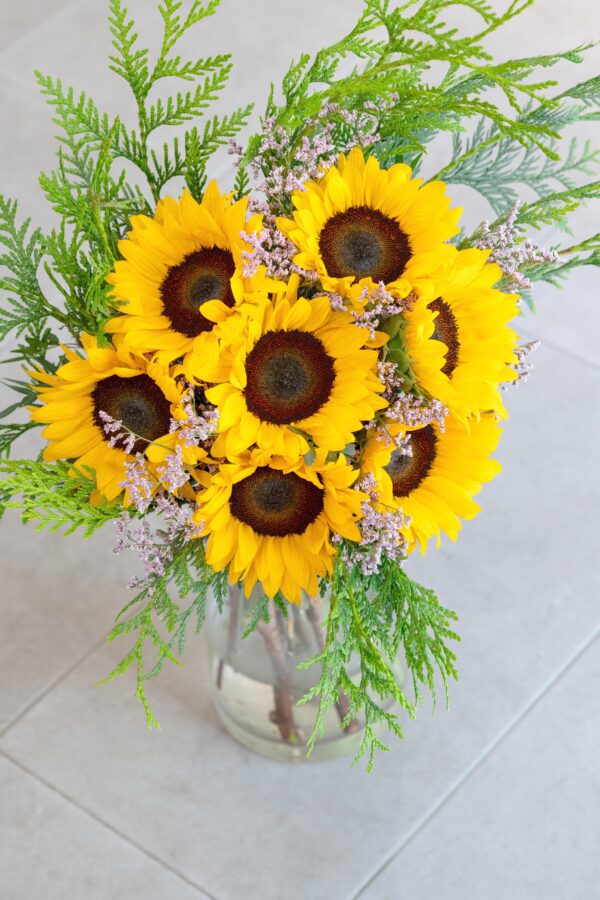 Ramo de siete girasoles