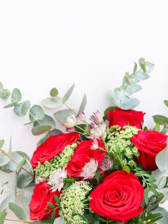 Ramo de 6 rosas rojas para enviar a domicilio