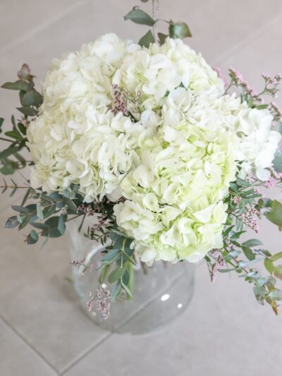 Ramo de hortensias blancas