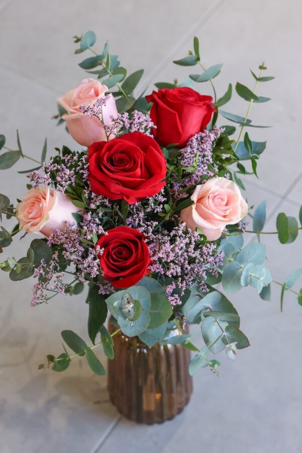 Ramo de tres rosas rojas y 3 rosas rosadas