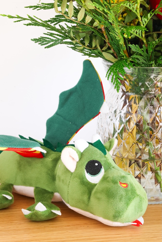 Dragon de peluche